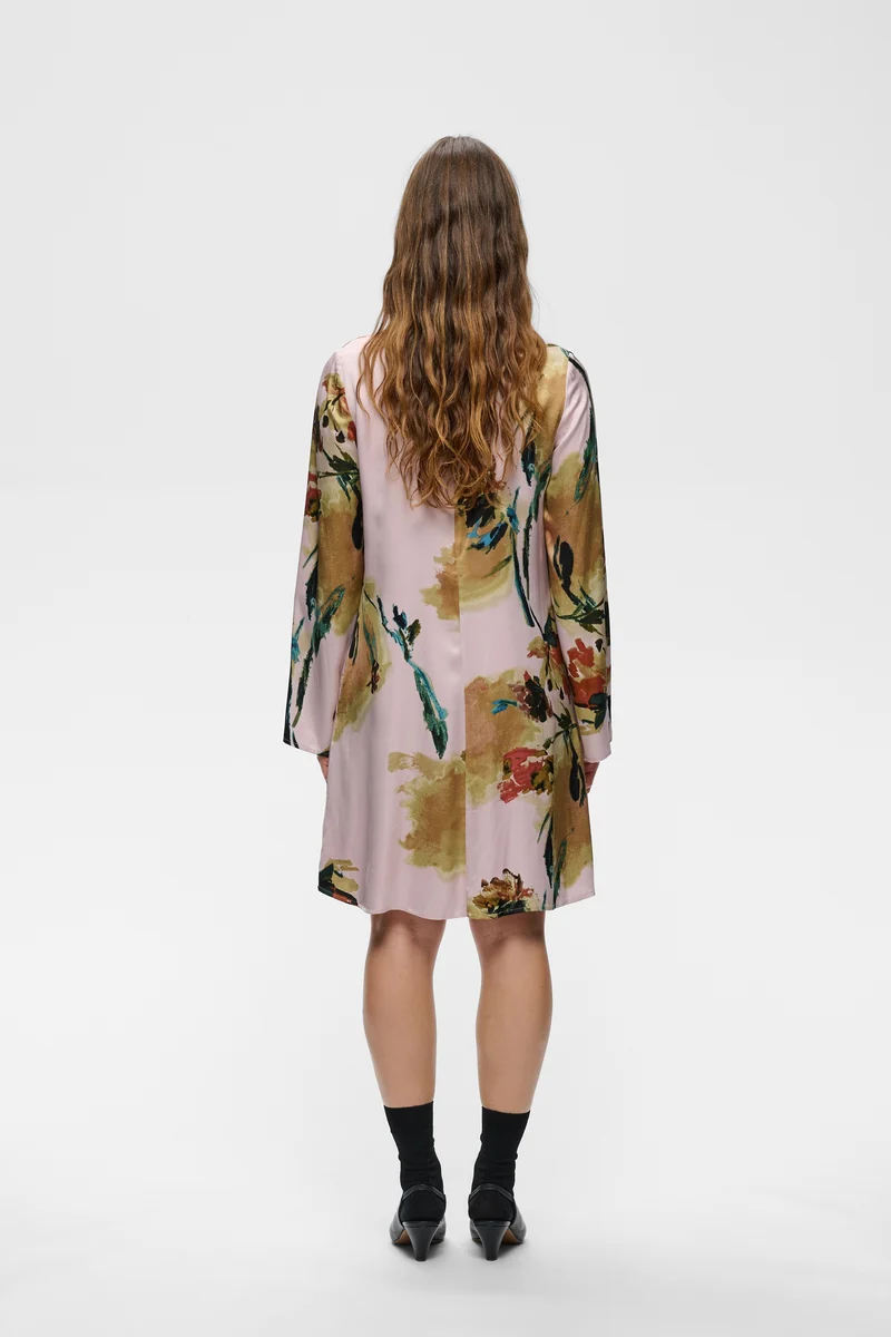 Robe droite Meadow à imprimé floral artistique