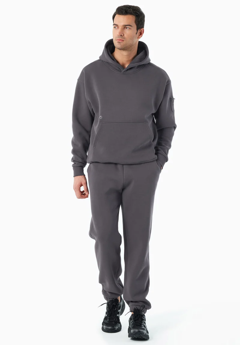 PARKERR | Essentials Travel Unisex Jogginghose aus Bio-Baumwolle & Recyceltem Polyester