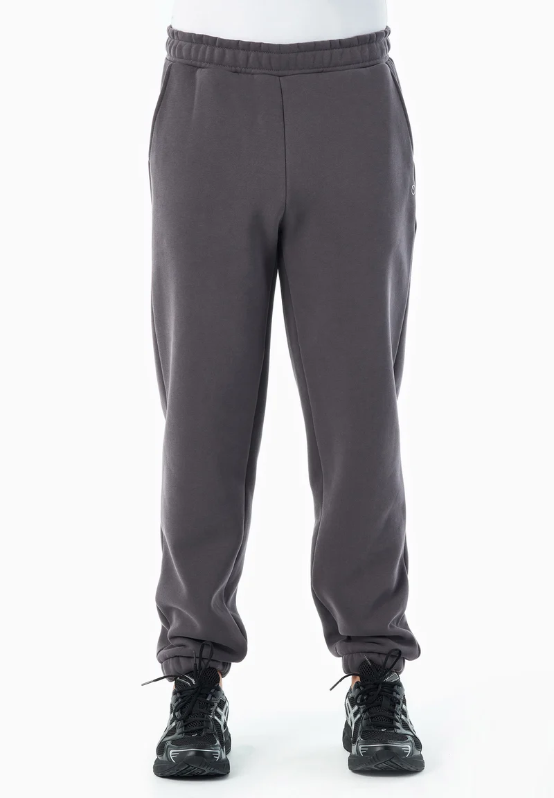 PARKERR | Essentials Travel Unisex Jogginghose aus Bio-Baumwolle & Recyceltem Polyester