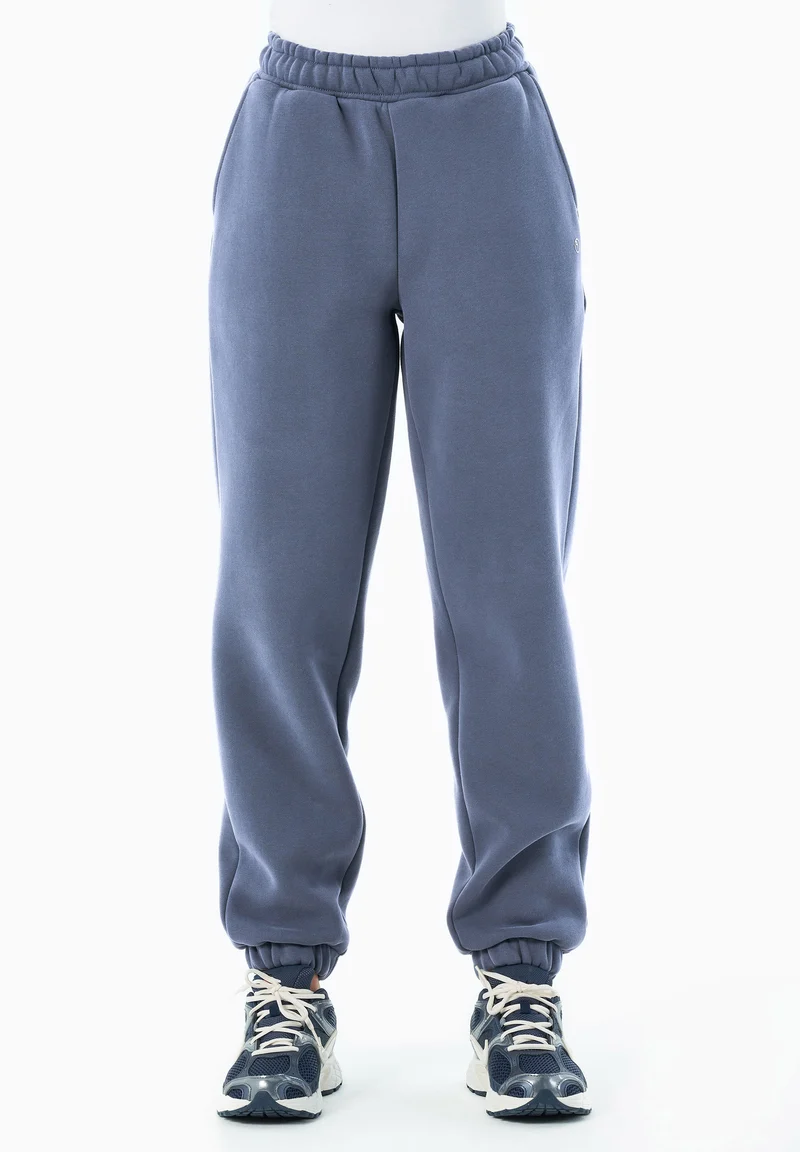 PARKERR | Essentials Travel Unisex Jogginghose aus Bio-Baumwolle & Recyceltem Polyester