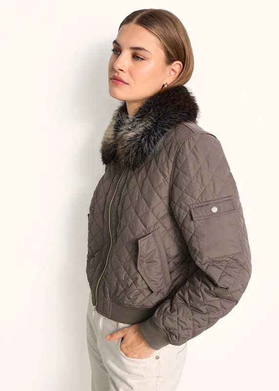 Manteau matelassé court à col duveteux