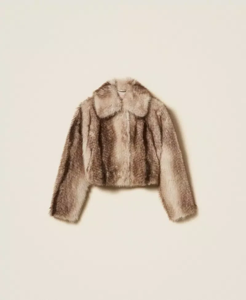Veste courte en fausse fourrure