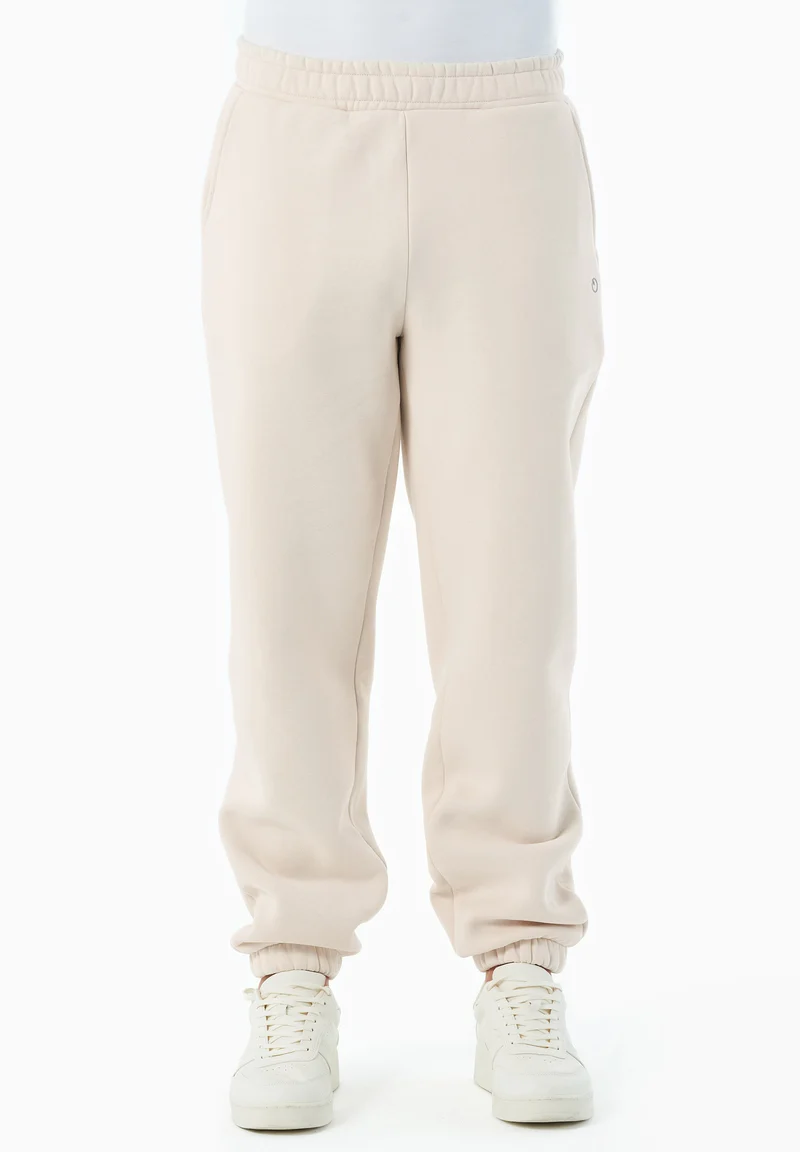 PARKERR | Essentials Travel Unisex Jogginghose aus Bio-Baumwolle & Recyceltem Polyester