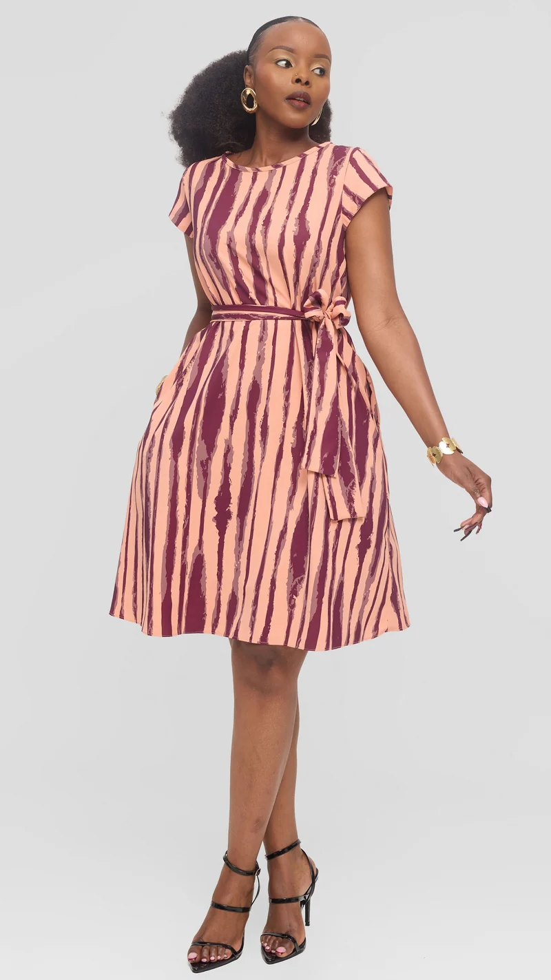 Vivo Basic Cap Sleeve Tent Knee Length Dress in Crepe - Peach / Mulberry Tamasha Print