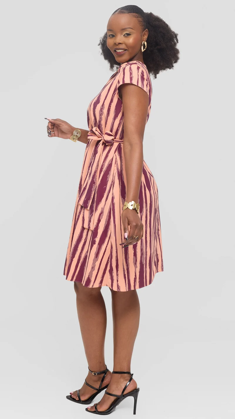 Vivo Basic Cap Sleeve Tent Knee Length Dress in Crepe - Peach / Mulberry Tamasha Print