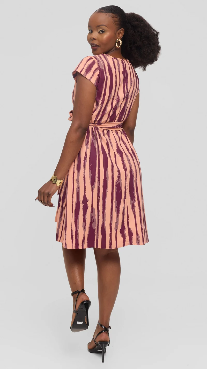 Vivo Basic Cap Sleeve Tent Knee Length Dress in Crepe - Peach / Mulberry Tamasha Print