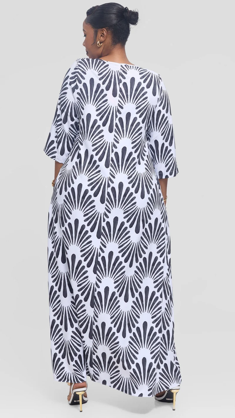 Vivo 3/4 Sleeve Maxi Dress in Crepe - White / Black Witu Print