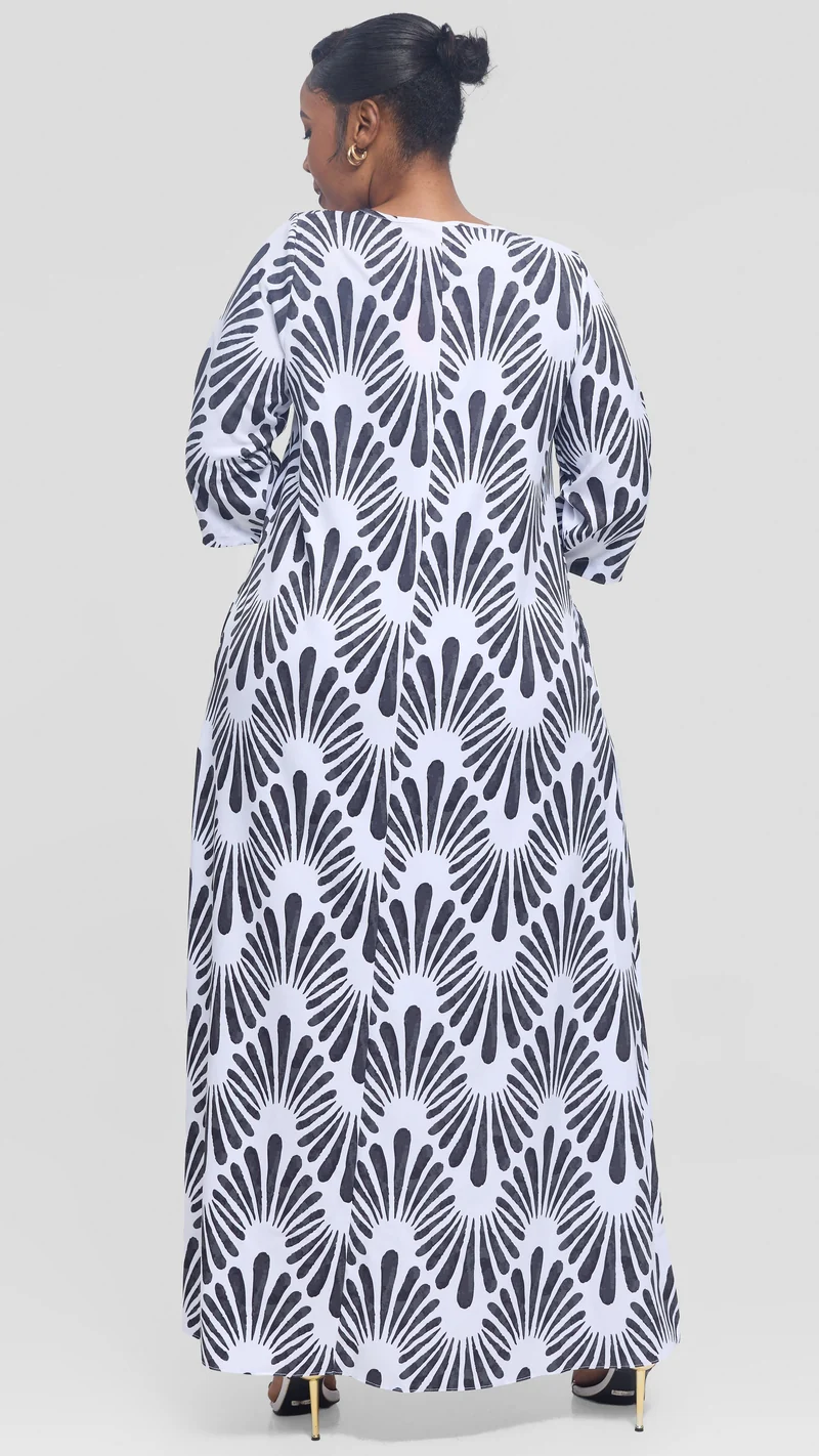 Vivo 3/4 Sleeve Maxi Dress in Crepe - White / Black Witu Print