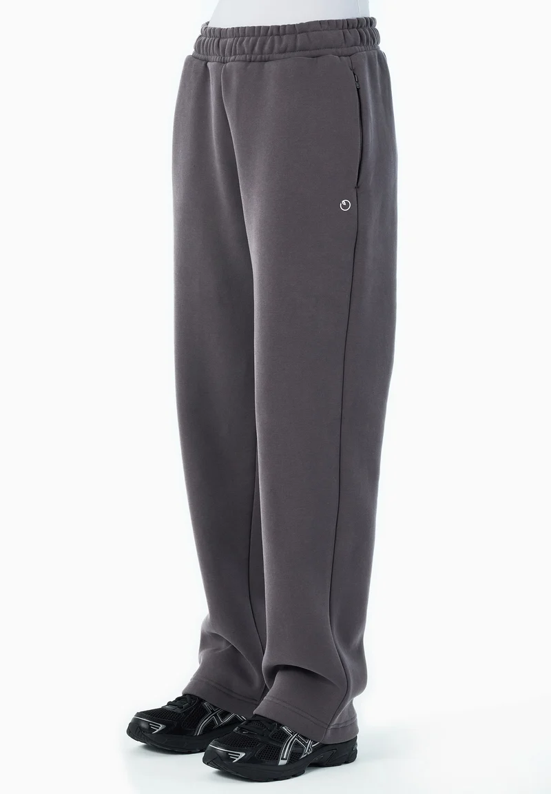 POLLEN | Essentials Travel Unisex Jogginghose aus Bio-Baumwolle & Recyceltem Polyester