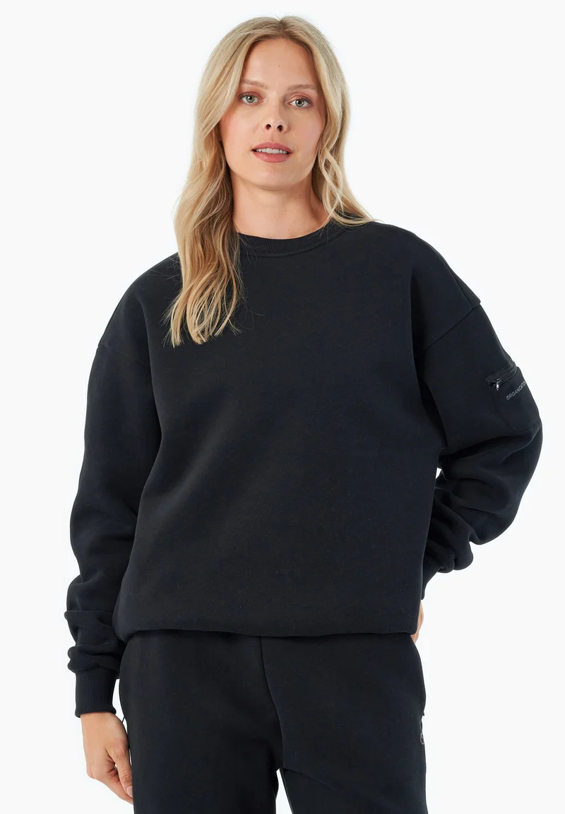 SAYLORR | Essentials Travel Unisex Sweatshirt aus Bio-Baumwolle und recyceltem Polyester