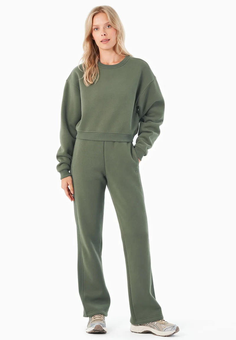 SILLIVIA | Essentials Crop-Sweatshirt aus Bio-Baumwolle und recyceltem Polyester