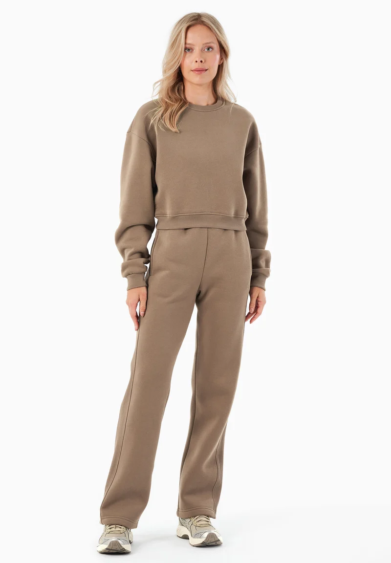 SILLIVIA | Essentials Crop-Sweatshirt aus Bio-Baumwolle und recyceltem Polyester