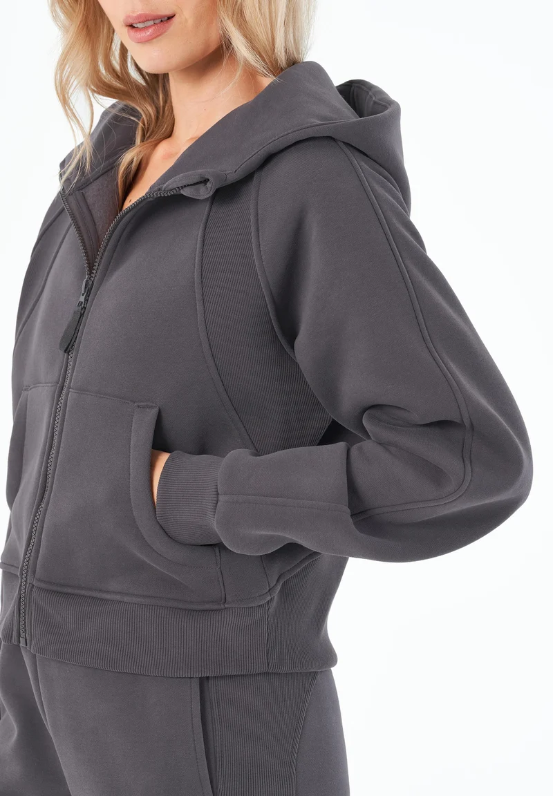 JODDY | Essentials Full Zip-Hoodie aus Bio-Baumwolle und recyceltem Polyester