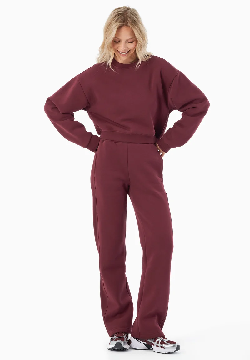 SILLIVIA | Essentials Crop-Sweatshirt aus Bio-Baumwolle und recyceltem Polyester