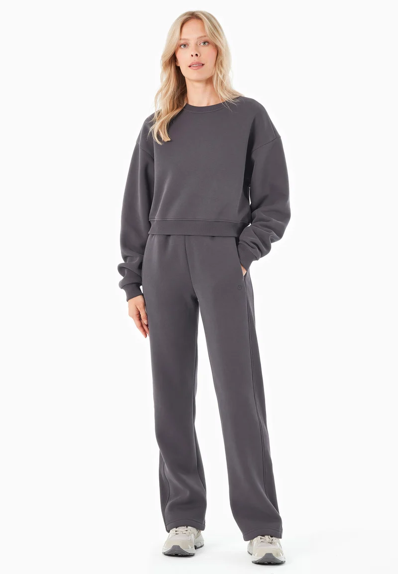 SILLIVIA | Essentials Crop-Sweatshirt aus Bio-Baumwolle und recyceltem Polyester