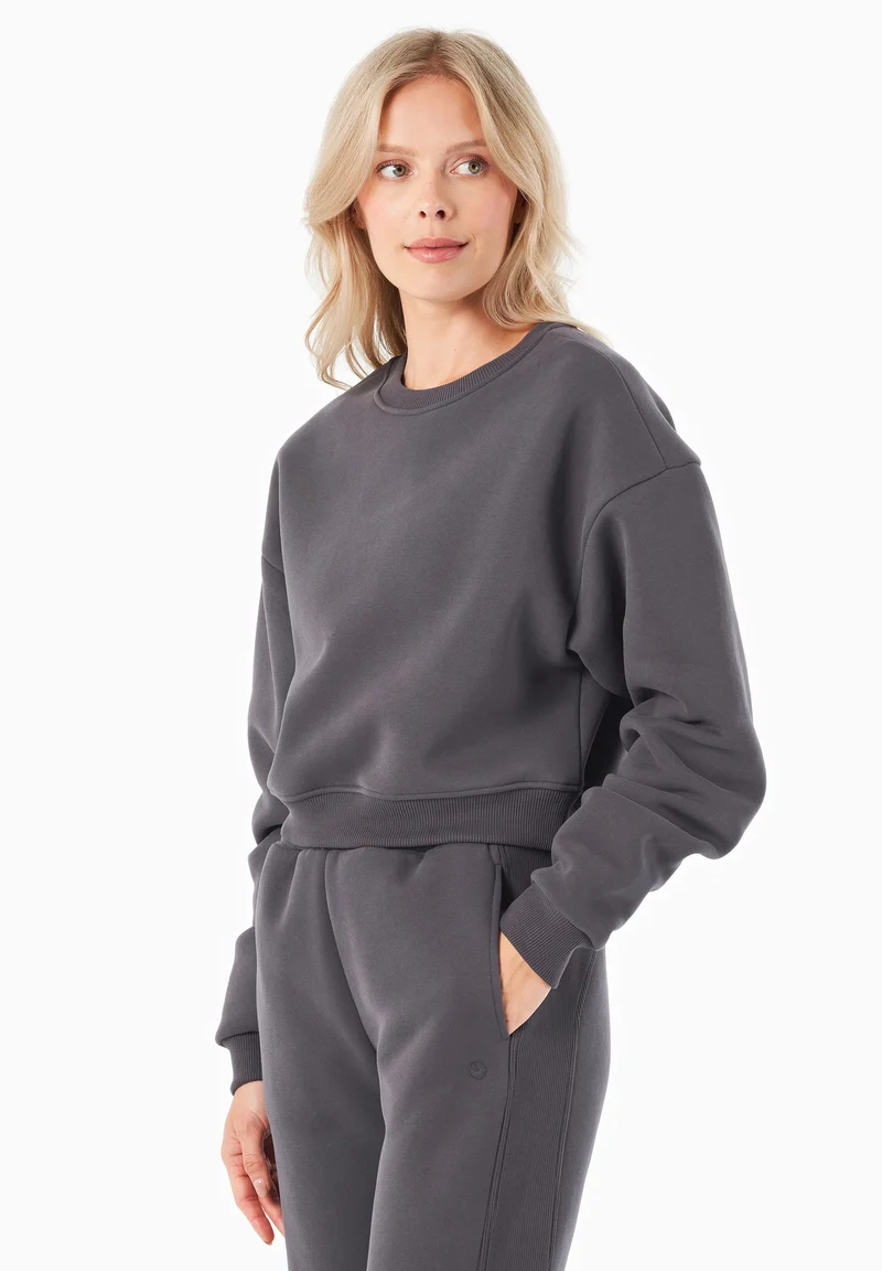 SILLIVIA | Essentials Crop-Sweatshirt aus Bio-Baumwolle und recyceltem Polyester