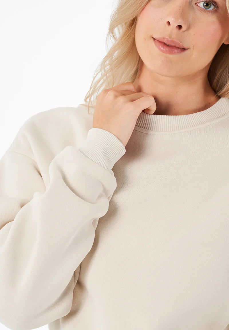 SILLIVIA | Essentials Crop-Sweatshirt aus Bio-Baumwolle und recyceltem Polyester