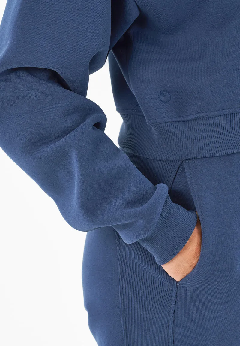 SILLIVIA | Essentials Crop-Sweatshirt aus Bio-Baumwolle und recyceltem Polyester