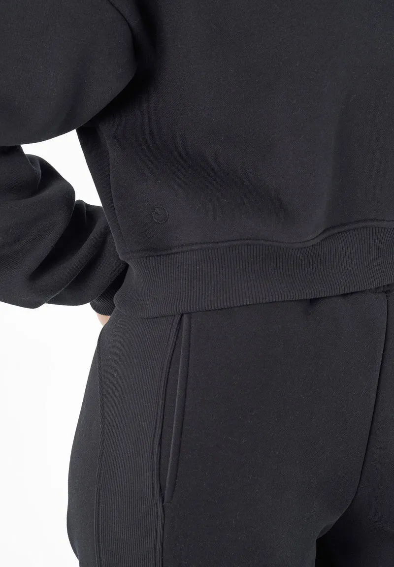 SILLIVIA | Essentials Crop-Sweatshirt aus Bio-Baumwolle und recyceltem Polyester