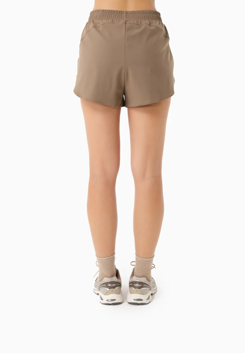 SELENNA | Shorts aus recyceltem Polyamid