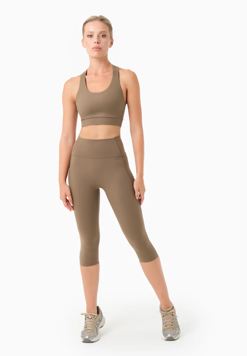BEVINN | Cross-Strap Sport Bralette aus recyceltem Polyamid