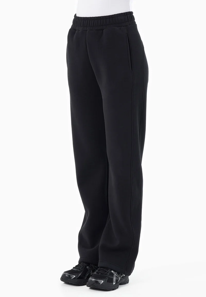 POLLY | Essentials Sweathose aus Bio-Baumwolle & Recyceltem Polyester