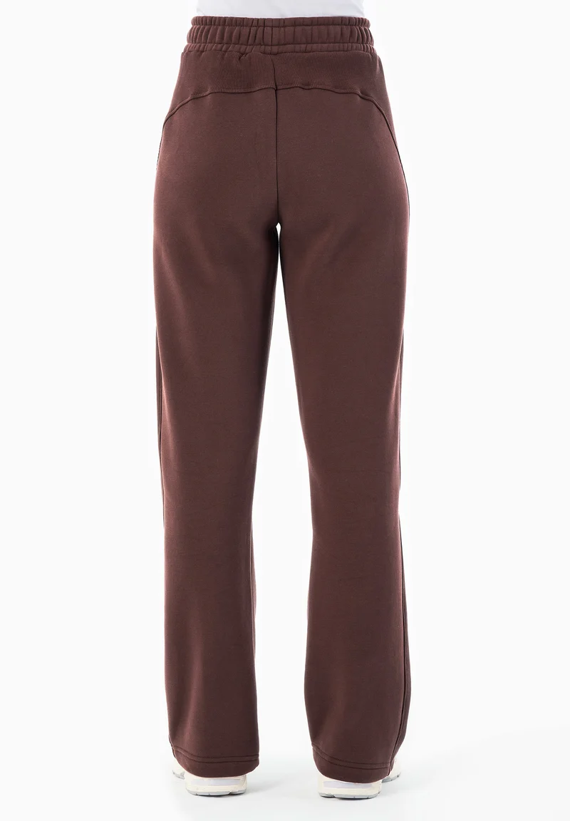 POLLY | Essentials Sweathose aus Bio-Baumwolle & Recyceltem Polyester