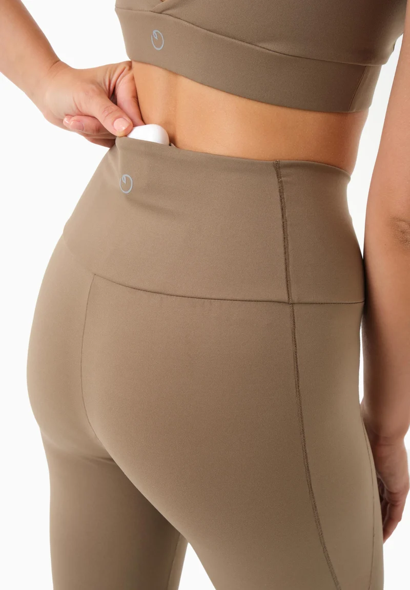 LINNDA | High Waist Leggings aus recyceltem Polyamid