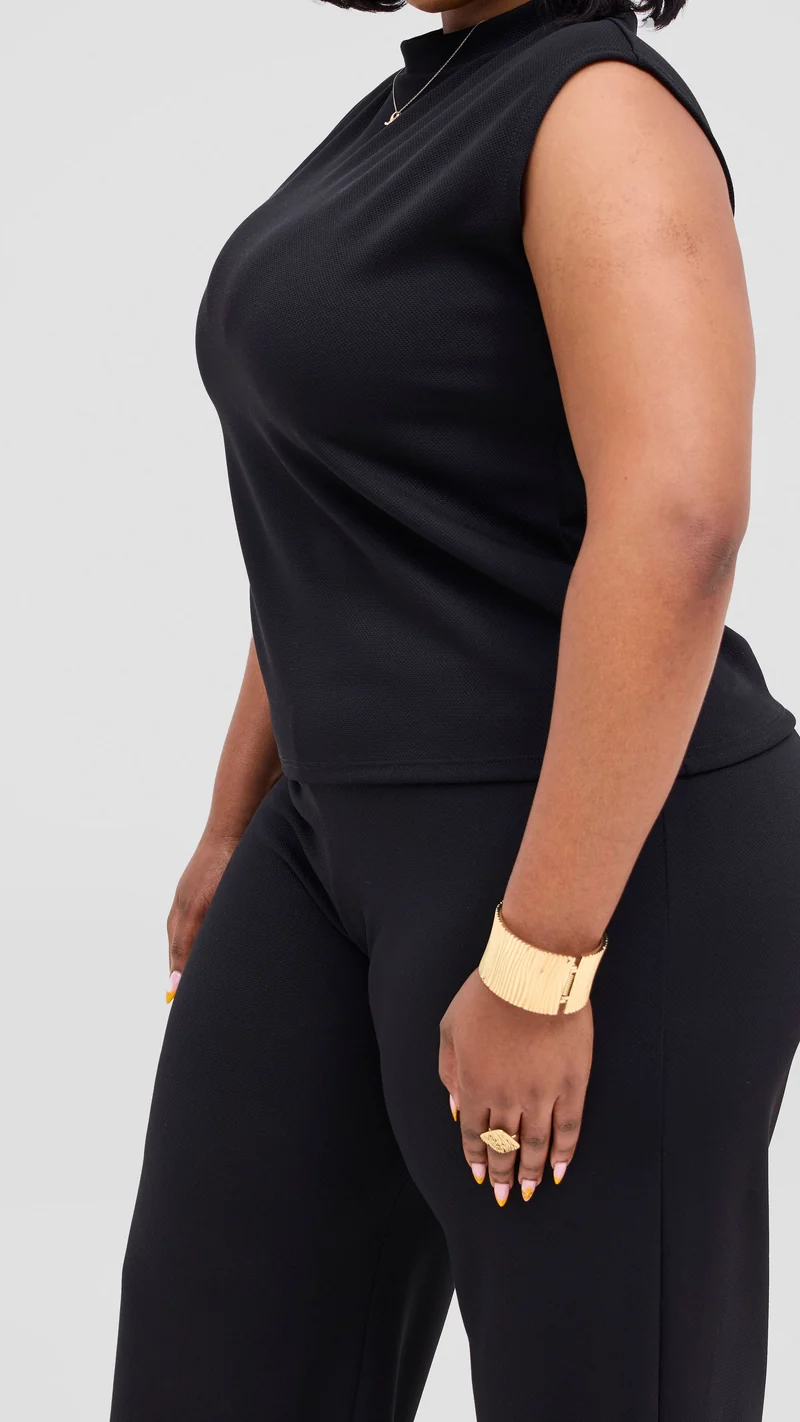 Vivo Selah Mock Neck Top in Stretch Rib - Black