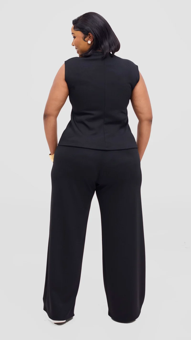 Vivo Selah Mock Neck Top in Stretch Rib - Black