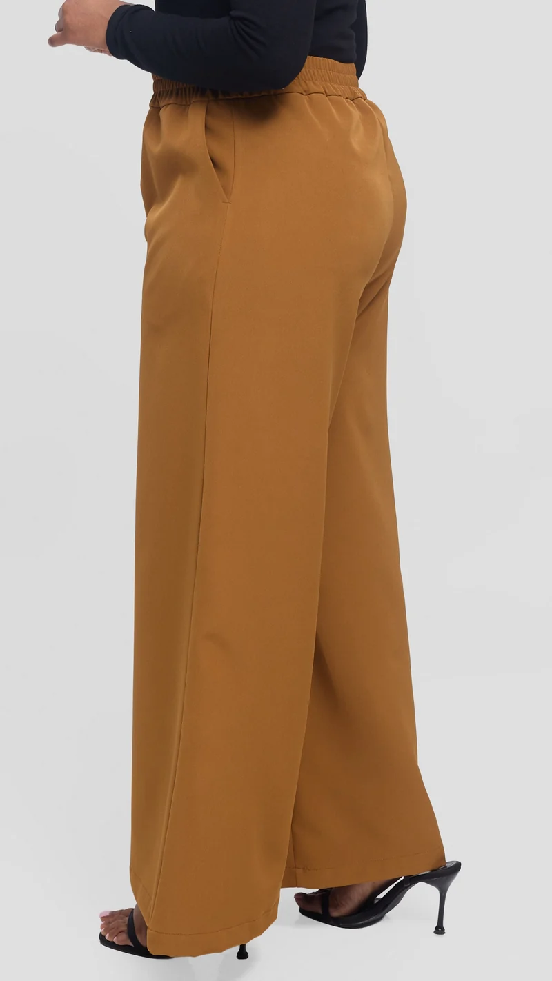 Vivo Elastic Waist Wide Pants in Crepe - Drak Mustard