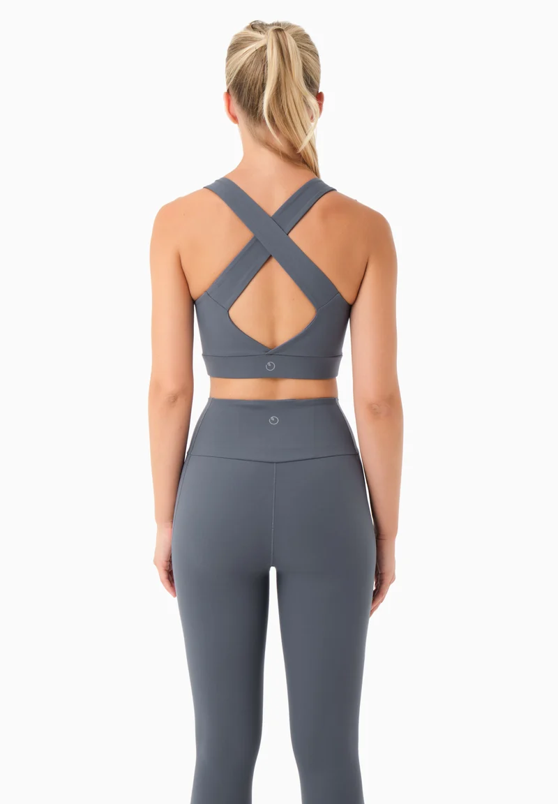 BEVINN | Cross-Strap Sport Bralette aus recyceltem Polyamid