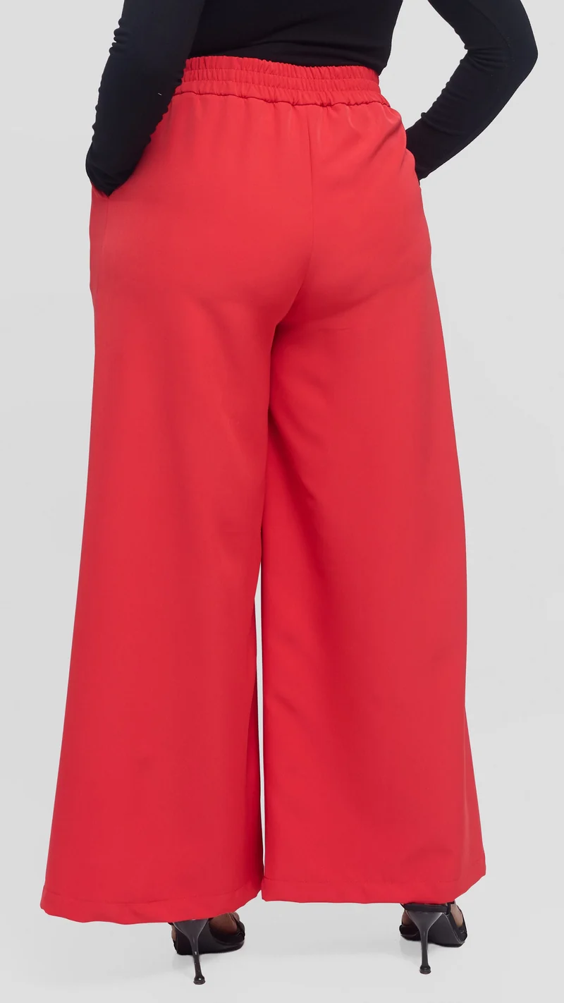 Vivo Elastic Waist Wide Pants in Crepe - Red