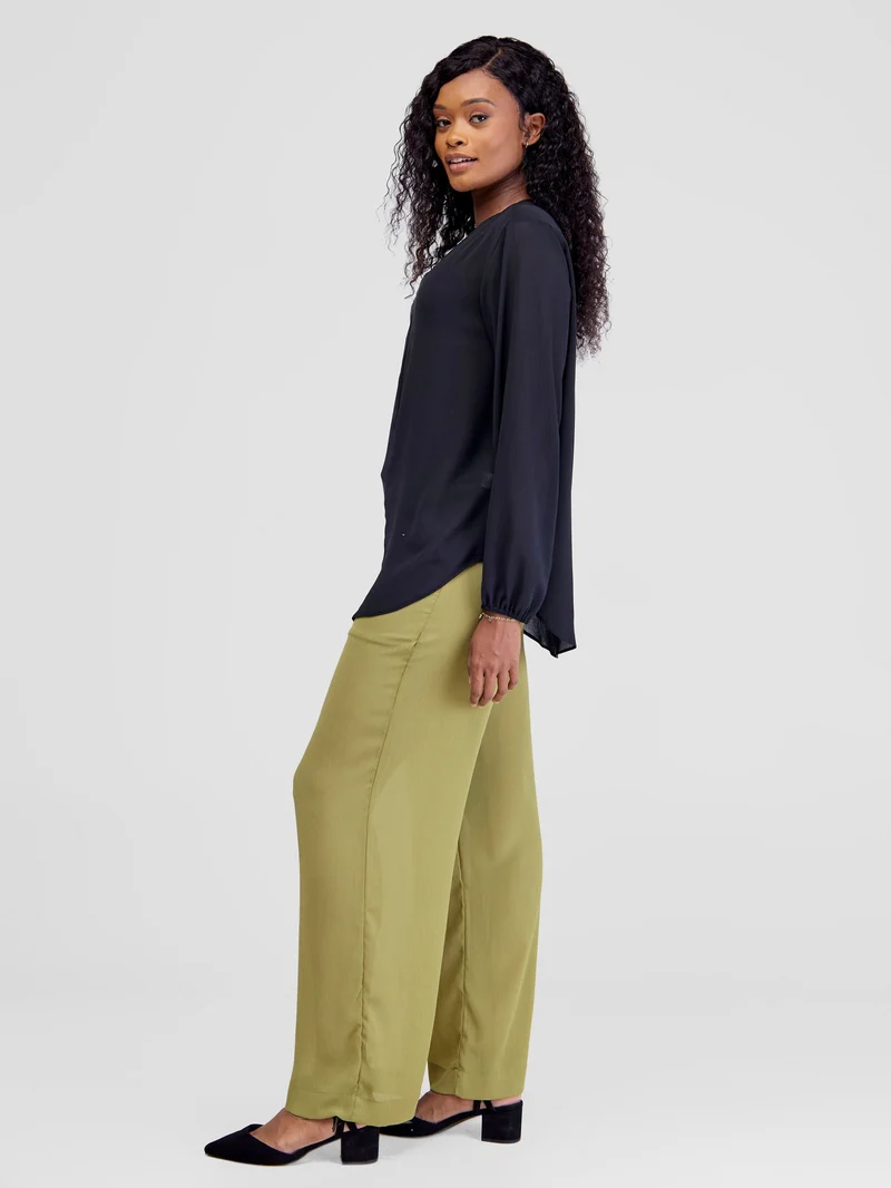 Vivo Dua Long Bishop Sleeve Top - Black Zoom