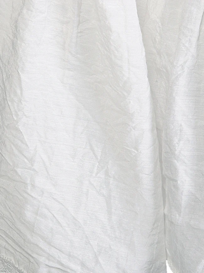 Langärmlige schulterfreie Bluse mit Spitzenbesatz