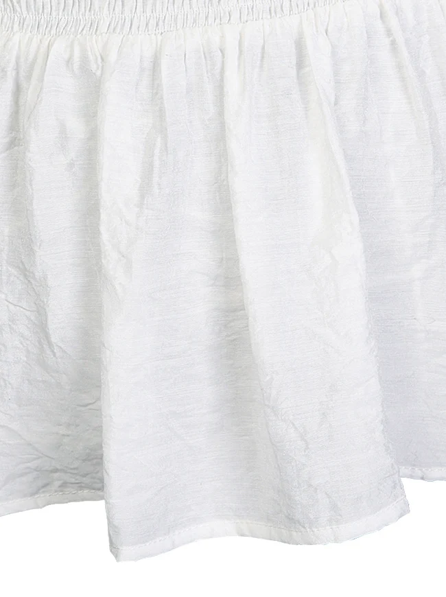 Langärmlige schulterfreie Bluse mit Spitzenbesatz