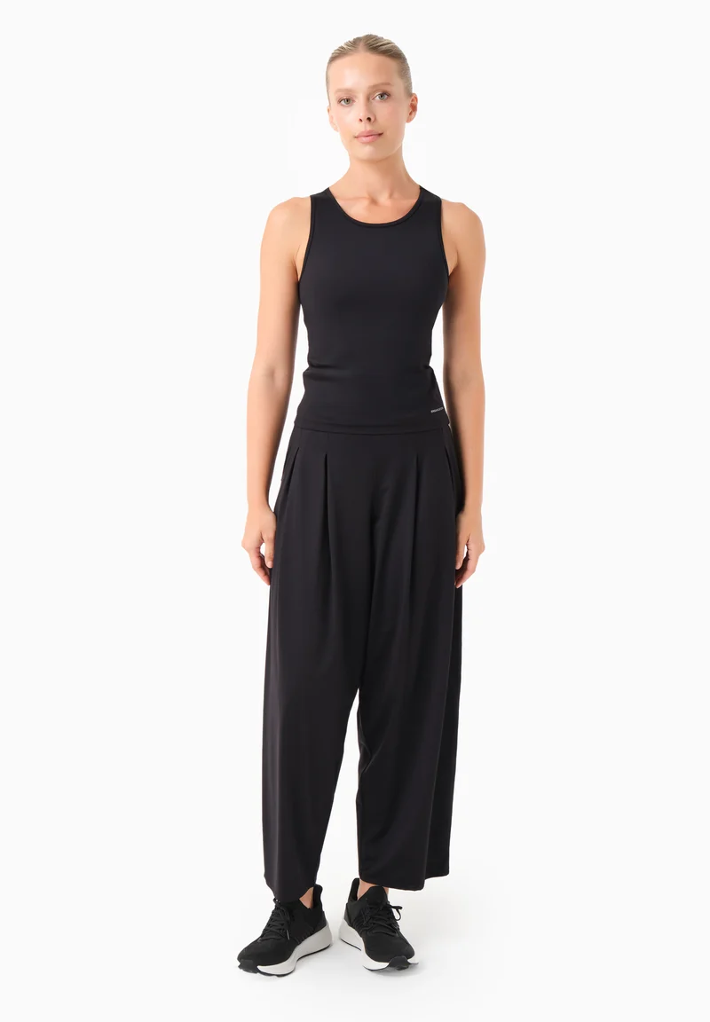 ANNYA | Sportliches Tanktop aus recyceltem Polyamid