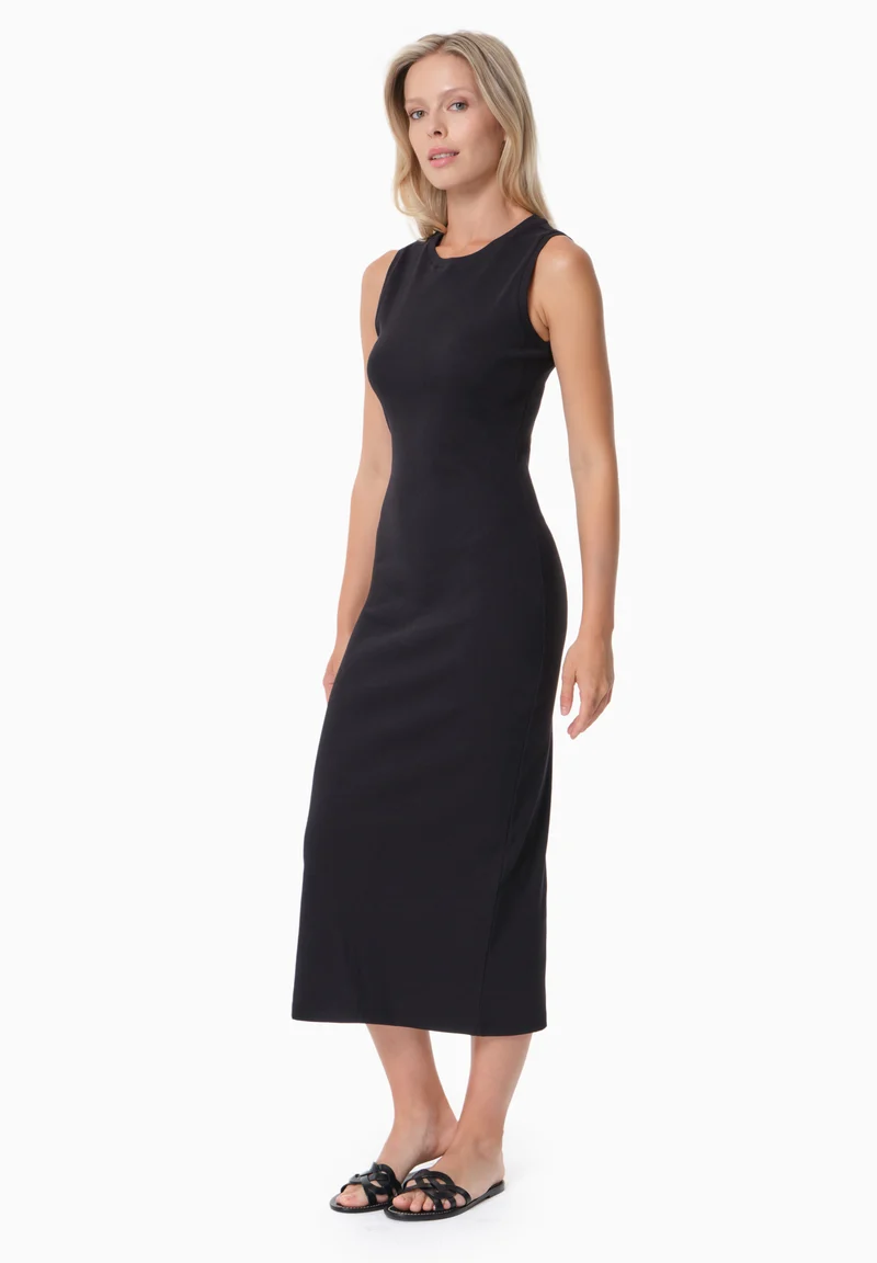 DURRU | Geripptes Kleid aus Bio-Baumwolle