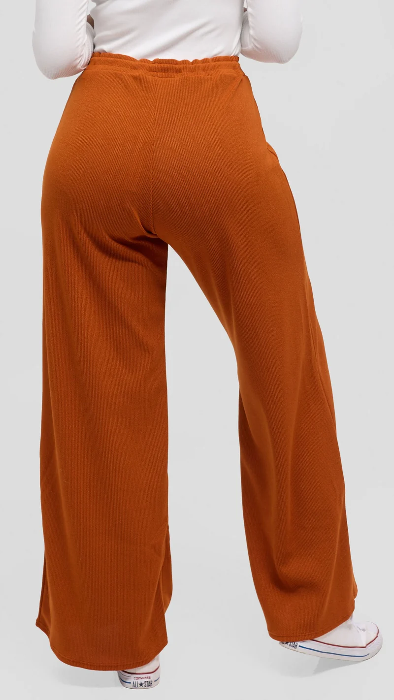 Vivo Ria Drawstring Pants in Stretch Rib - Rust