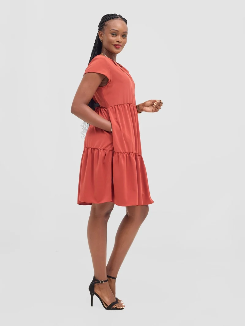 Vivo Pelia Round Neck Dress - Rust