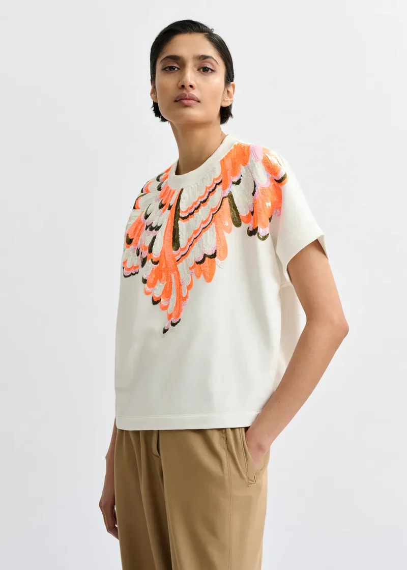 T-shirt Jolies à motif plumes brodées