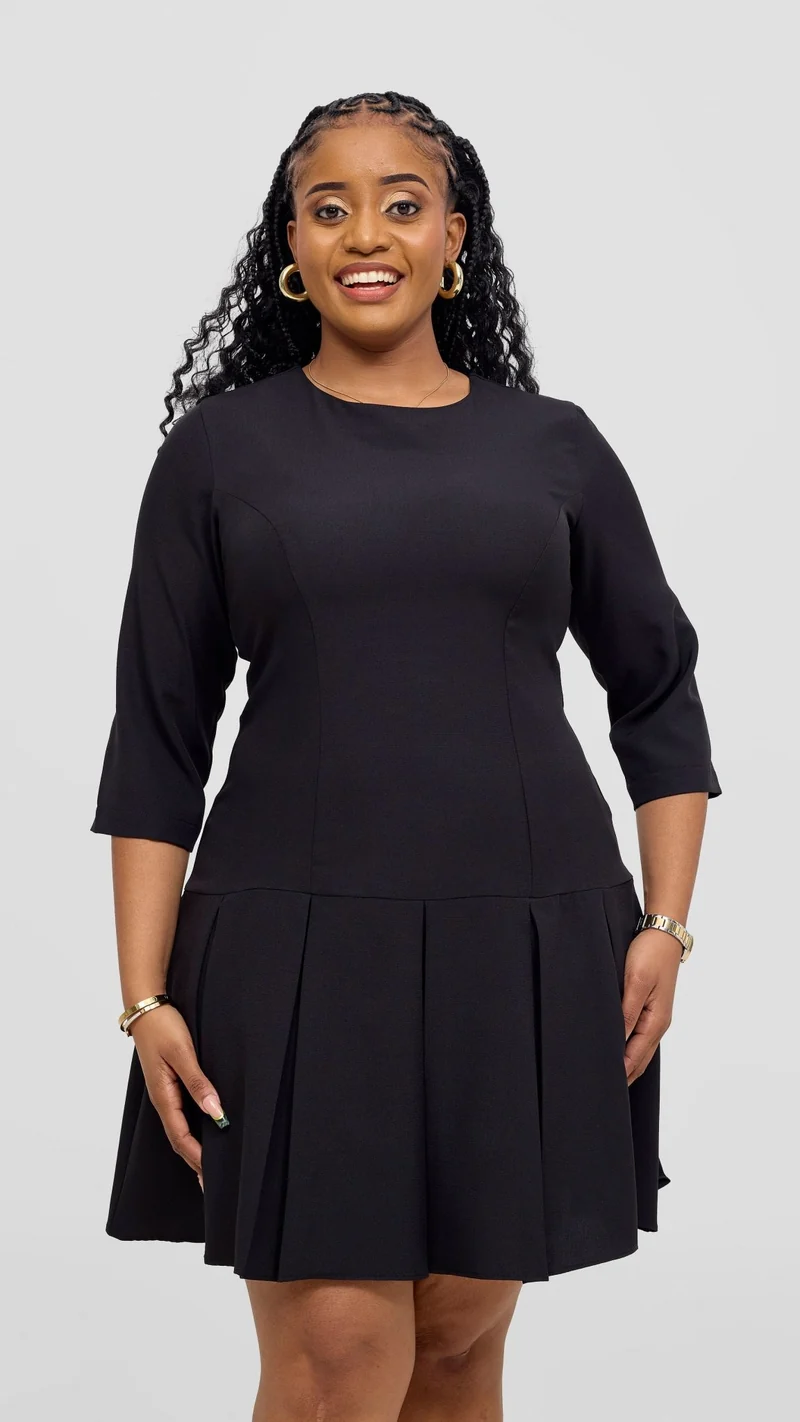 Vivo Diella 3/4 Sleeve Pleated Dress - Black