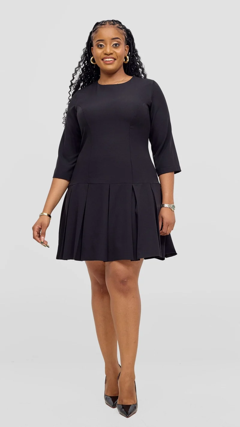 Vivo Diella 3/4 Sleeve Pleated Dress - Black