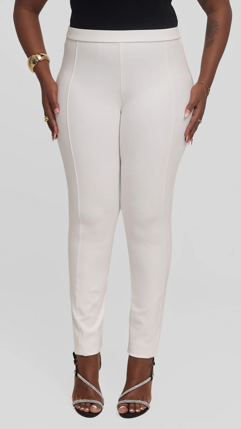 Vivo Basic Panelled Leisure Pants in Ponte - Off White