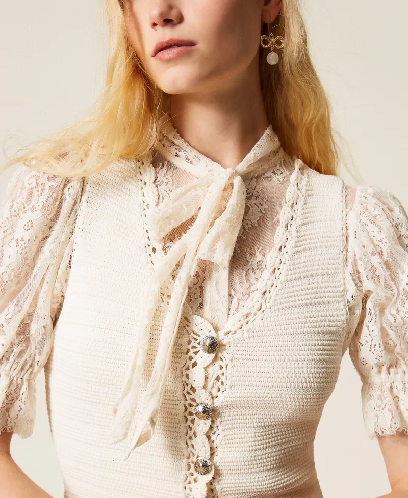 Gilet ajusté en maille à finitions crochetées