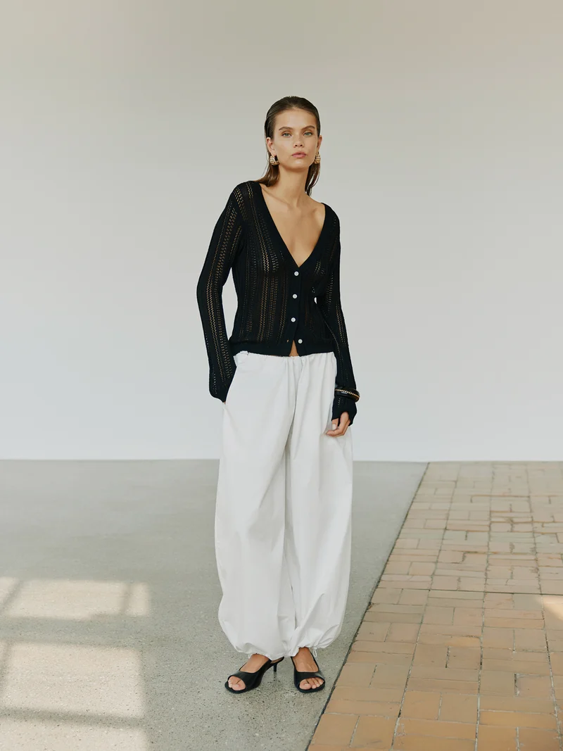 Cardigan Ayra en pointelle ajusté à col V
