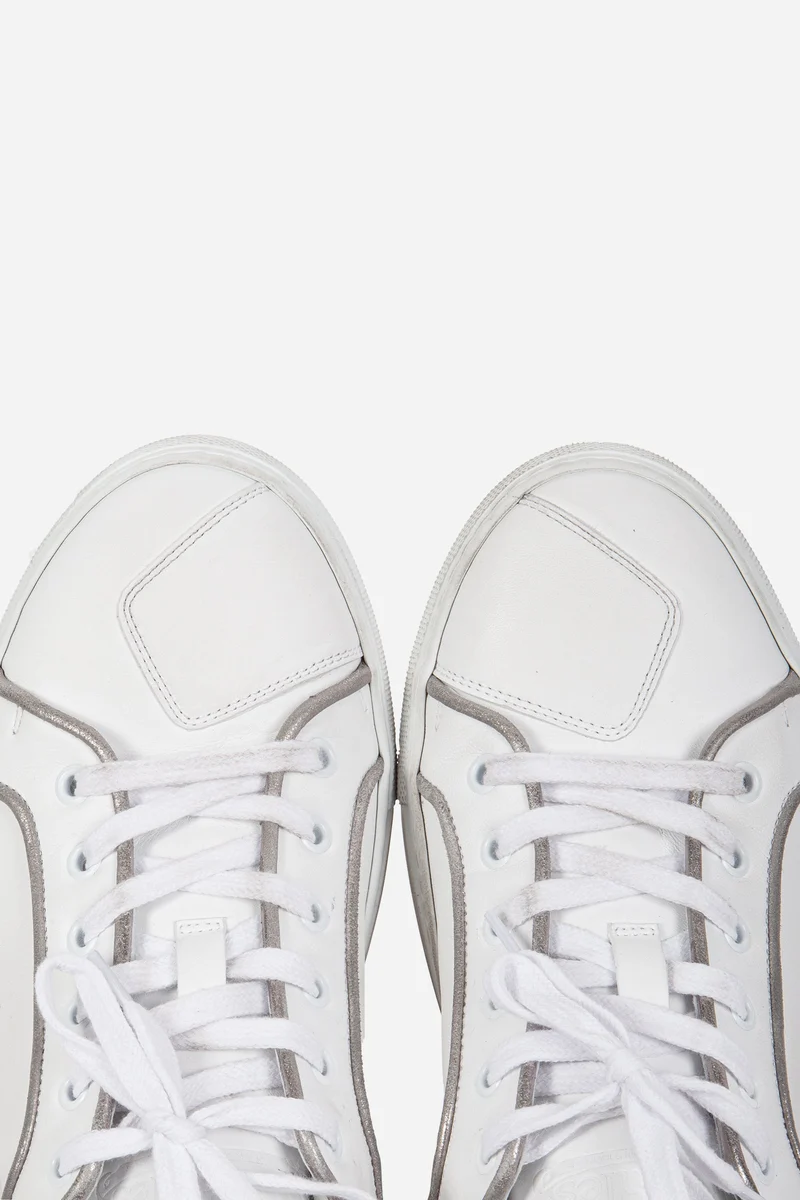 MODEL Y SNEAKERS WHITE