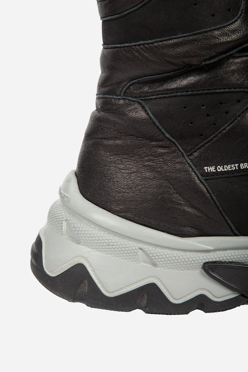MODEL X HIKING BOOTS MAN