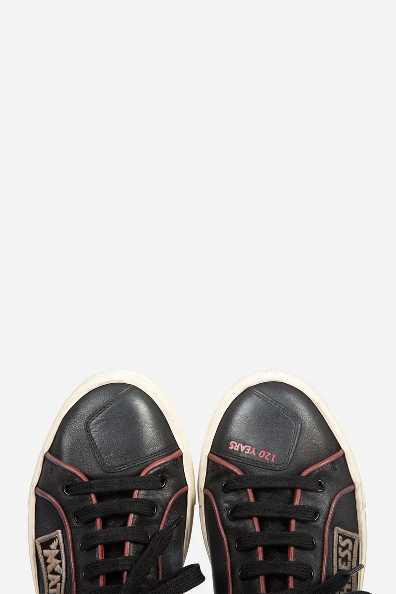 MODEL G SNEAKERS LIMITED EDITON