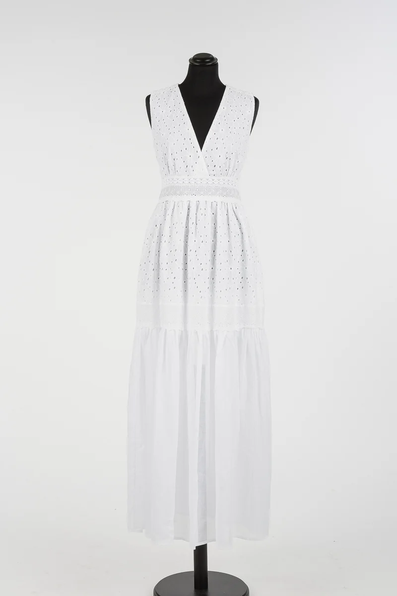 Robe longue à broderies anglaises